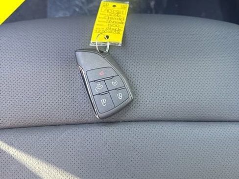 Used 2026 Chevrolet Silverado 1500 LTZ w/ Technology Package AWD/4WD image 24