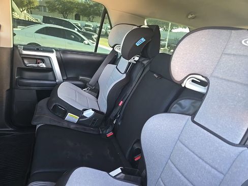 Used 2018 Toyota 4Runner SR5 image 13