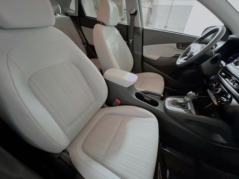 Used 2023 Hyundai Kona SEL image 31