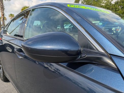 Used 2024 Honda Accord EX image 14