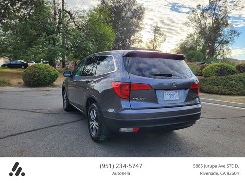 Used 2017 Honda Pilot EX image 12