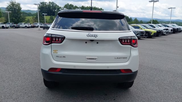 Used 2025 Jeep Compass Limited AWD/4WD image 5