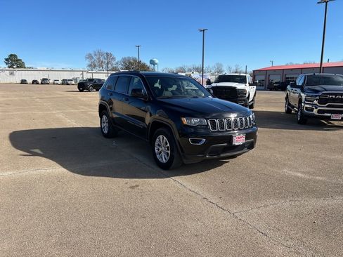 Used 2022 Jeep Grand Cherokee Laredo E image 7