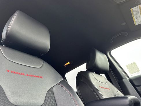 Used 2023 Jeep Compass Trailhawk image 21