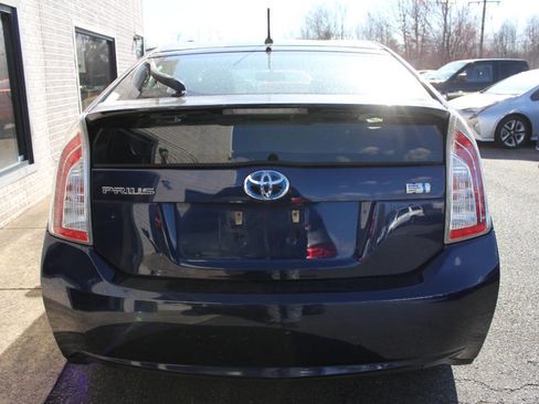 Used 2013 Toyota Prius Four image 8