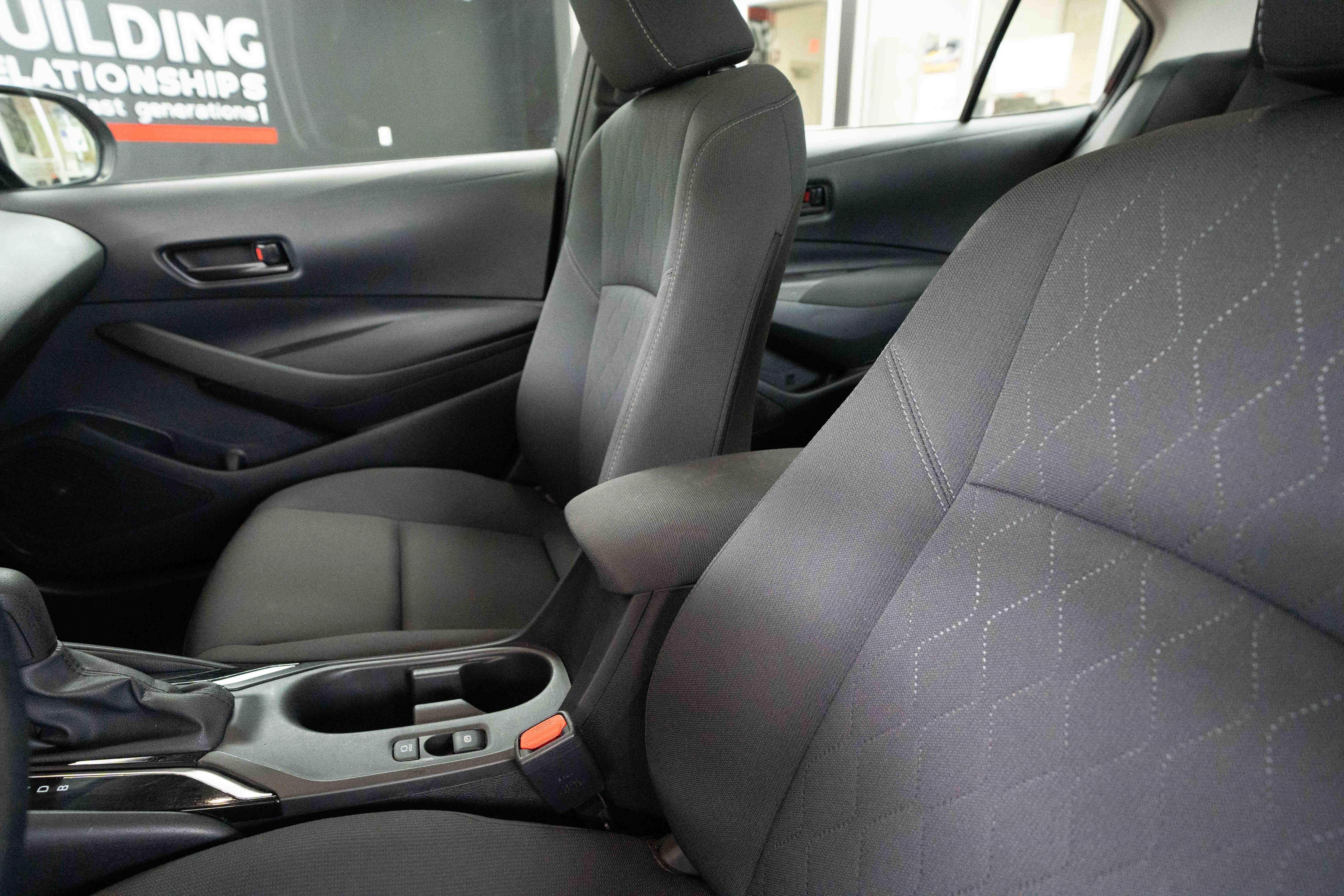 Used 2024 Toyota Corolla LE FWD image 10