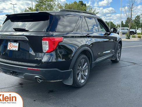 Used 2022 Ford Explorer XLT w/ XLT Sport Appearance Package image 8