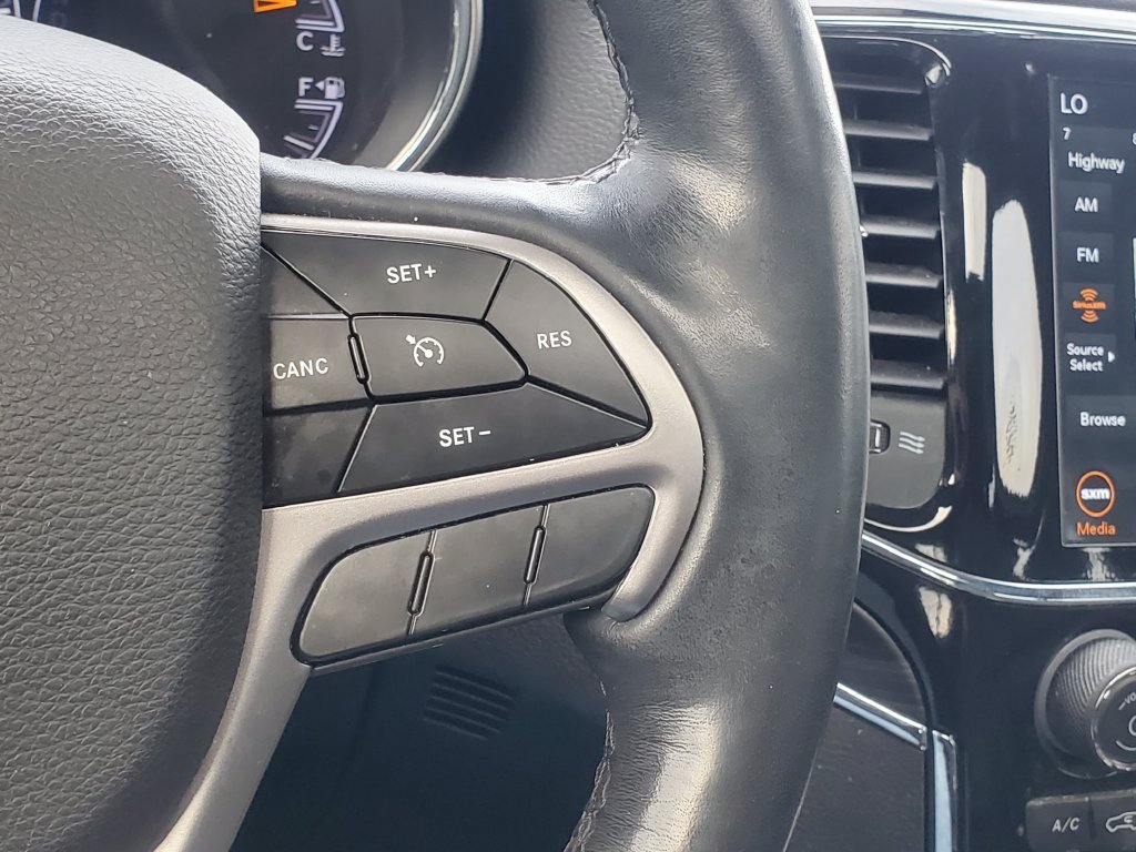 Used 2022 Jeep Grand Cherokee Limited AWD/4WD image 12