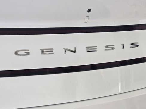 Used 2024 Genesis G90 3.5T AWD/4WD image 10
