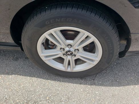 Used 2014 Ford Mustang Coupe image 11