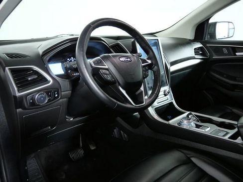 Certified 2024 Ford Edge SEL w/ Convenience Package AWD/4WD image 15