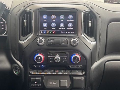 Used 2021 GMC Sierra 1500 AT4 w/ AT4 Value Package AWD/4WD image 16