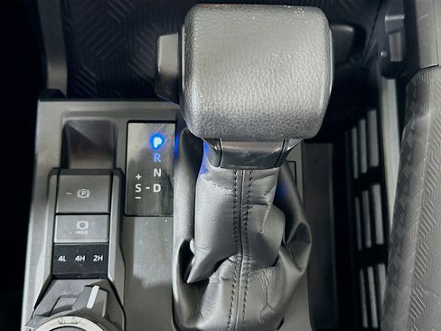 Used 2025 Toyota 4Runner SR5 image 24