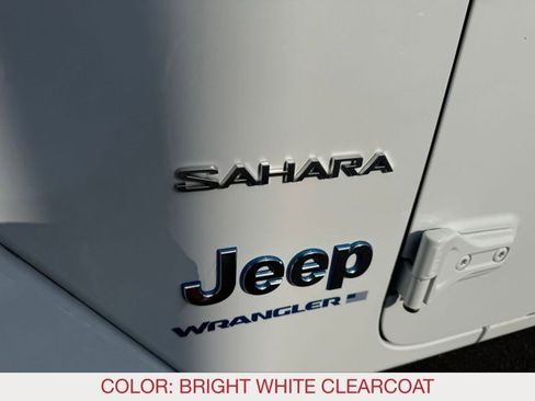 Used 2024 Jeep Wrangler Unlimited Sahara image 9