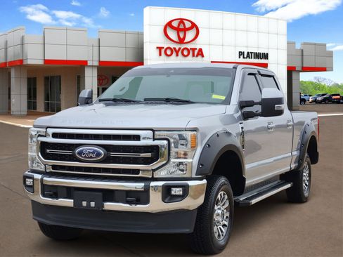 Used 2022 Ford F250 Lariat w/ Lariat Value Package image 2