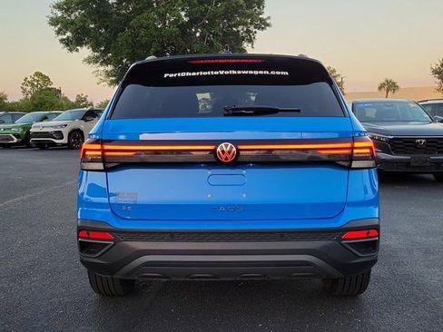 Used 2025 Volkswagen Taos SE image 33