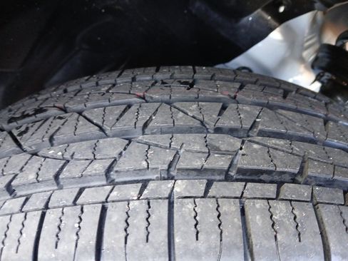 New 2026 Jeep Compass Latitude image 15