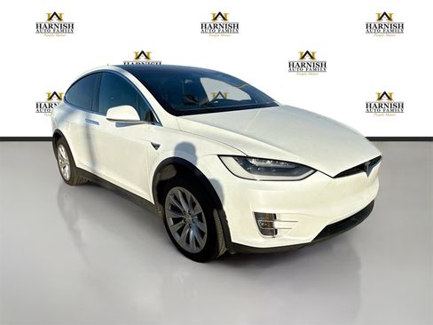 Used 2019 Tesla Model X 75D image 8
