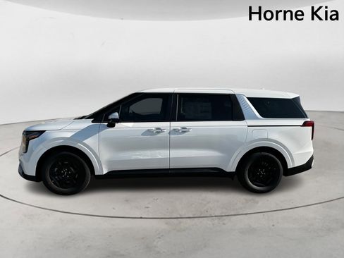 New 2026 Kia Carnival FWD image 6