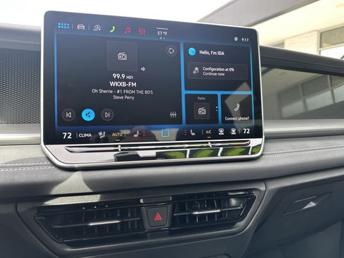 Used 2026 Volkswagen Tiguan SE R-Line image 17