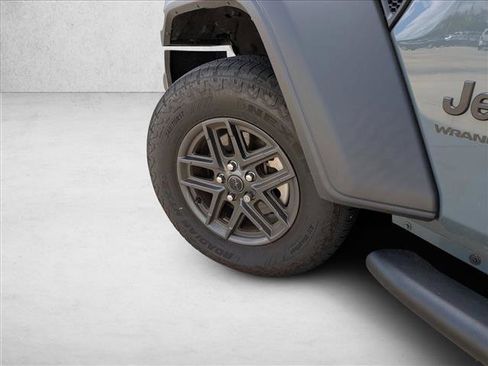 Used 2025 Jeep Wrangler Sport S image 10