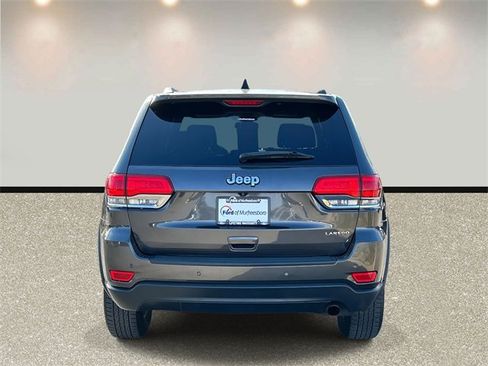 Used 2018 Jeep Grand Cherokee Laredo image 6