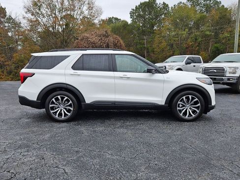 New 2026 Ford Explorer ST-Line w/ Premium Package image 13