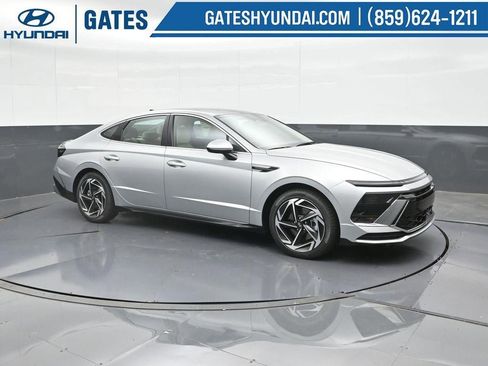 New 2025 Hyundai Sonata SEL image 4