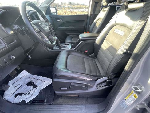 Used 2015 GMC Canyon SLE w/ All-Terrain Package image 17