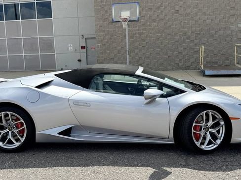 Used 2018 Lamborghini Huracan LP 580-2 RWD image 5