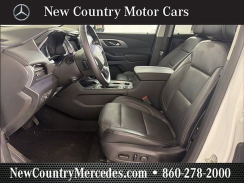 Used 2018 Chevrolet Traverse Premier image 11