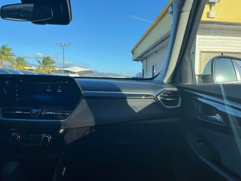 Used 2025 Chevrolet TrailBlazer LT image 34