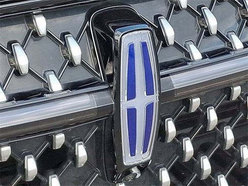 Used 2024 Lincoln Nautilus Reserve w/ Equipment Group 202A image 29