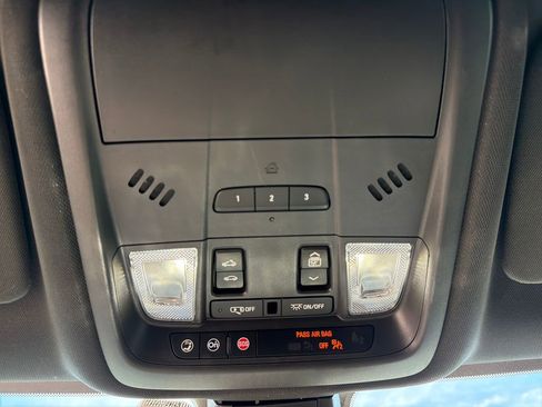 Used 2022 Chevrolet Blazer RS FWD image 32