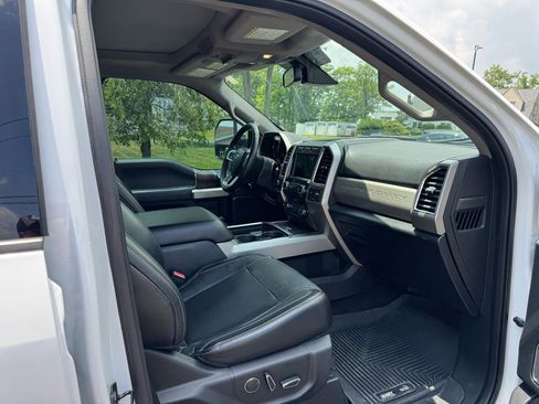 Used 2018 Ford F250 Lariat w/ Lariat Ultimate Package AWD/4WD image 18