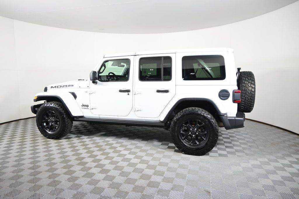 Used 2019 Jeep Wrangler Unlimited Sahara w/ Quick Order Package 24M Moab AWD/4WD image 3