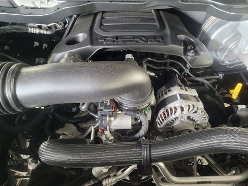 Used 2019 RAM 1500 Big Horn AWD/4WD image 30