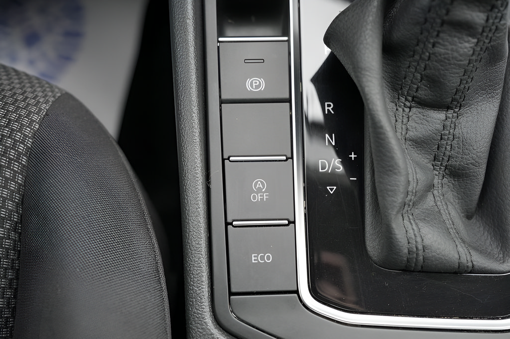 Used 2019 Volkswagen Jetta S w/ Driver Assistance Package FWD image 30