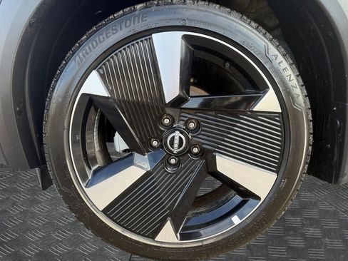 Certified 2025 Nissan Kicks SR image 20