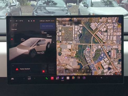 Used 2024 Tesla Cybertruck AWD Crew Cab image 23