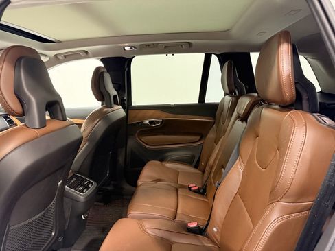 Used 2020 Volvo XC90 T6 Inscription w/ Protection Package Premier image 11