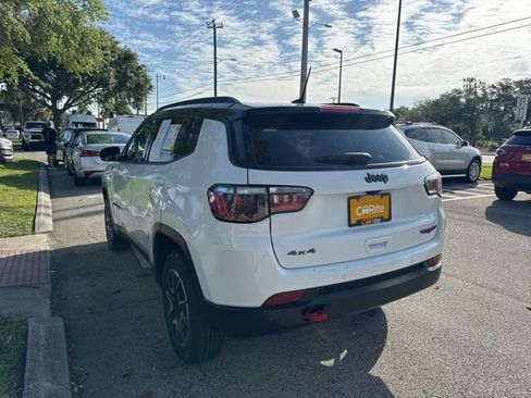Used 2025 Jeep Compass Trailhawk AWD/4WD image 5