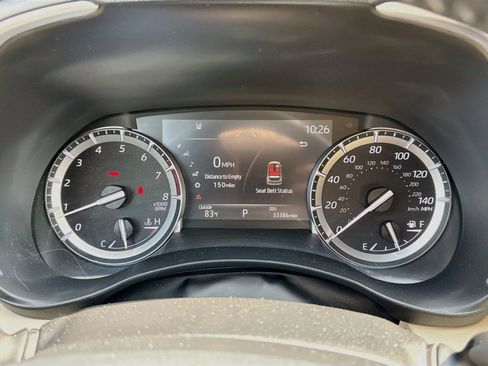 Used 2022 Toyota Highlander XLE FWD image 13