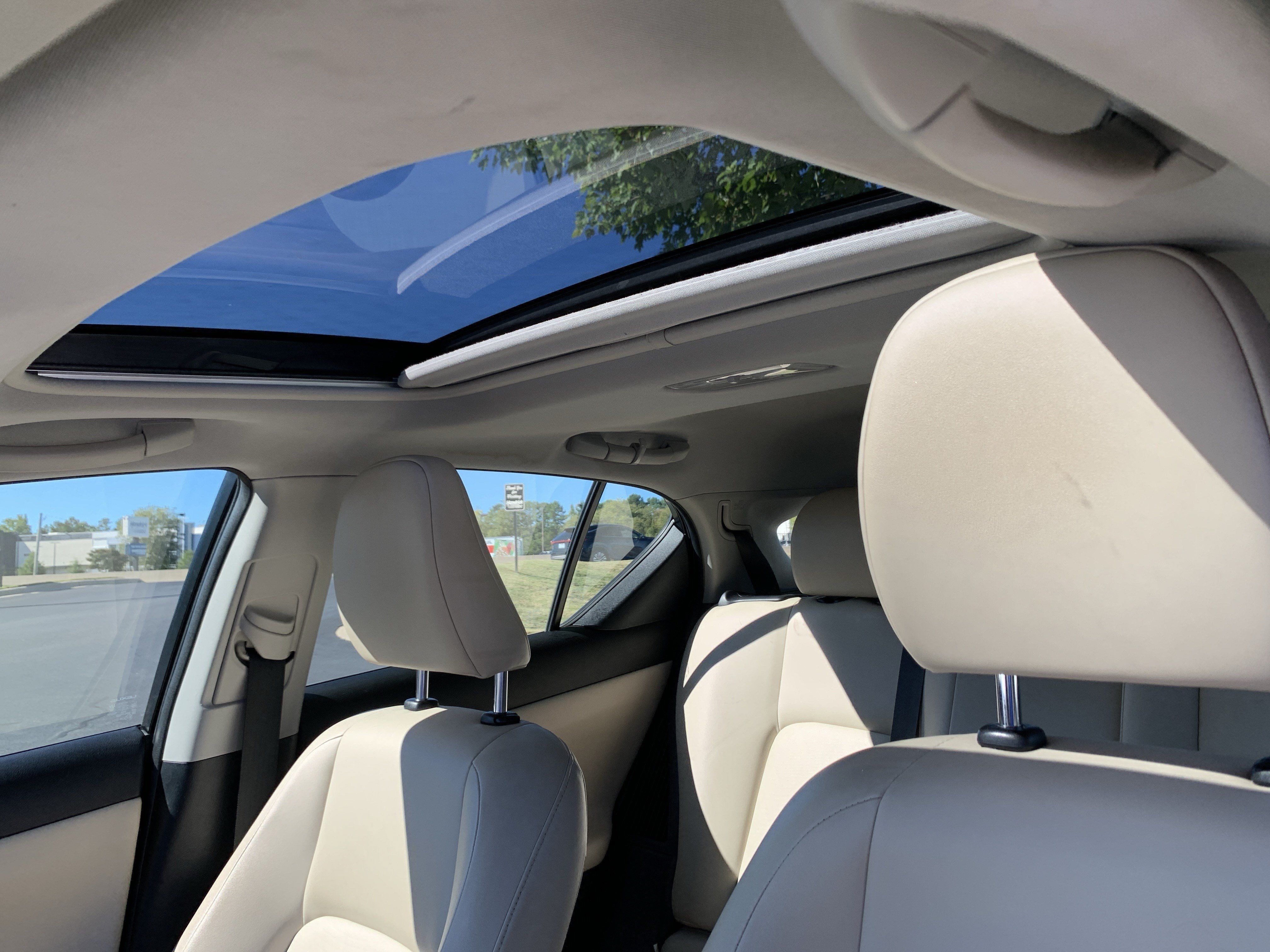 Used 2013 Lexus CT 200h FWD image 28