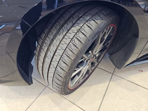 Certified 2024 Chevrolet Corvette Stingray Premium Cpe image 36