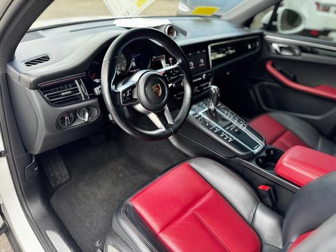 Used 2021 Porsche Macan S AWD/4WD image 13