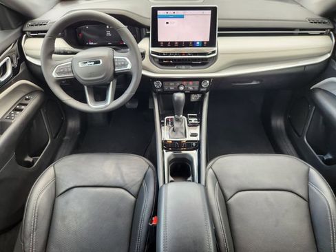 Used 2025 Jeep Compass Limited w/ Elite Group image 20