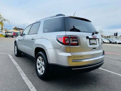 Used 2015 GMC Acadia SLE image 7