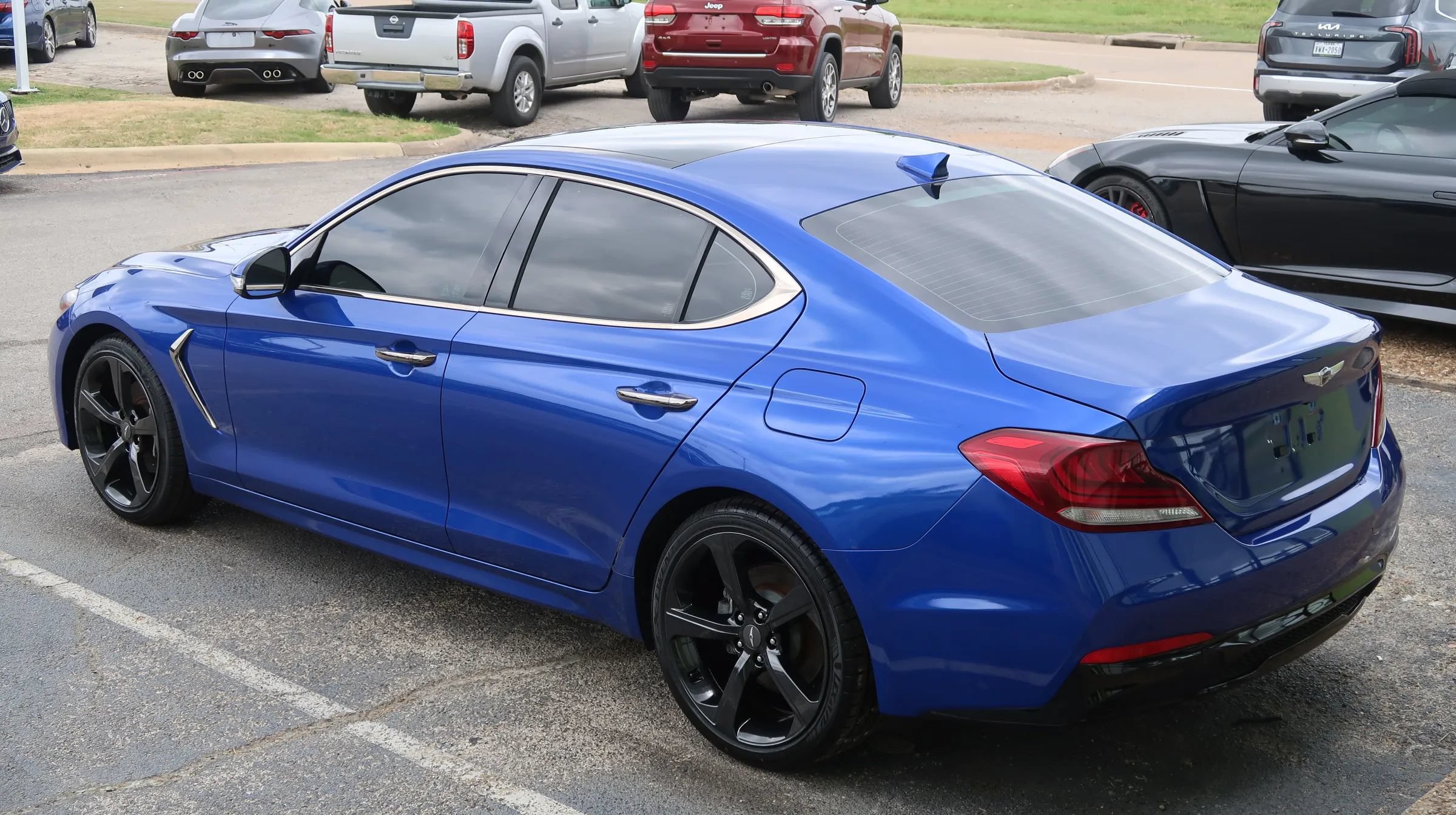 Used 2019 Genesis G70 2.0T Advanced w/ Sport Package AWD/4WD image 13