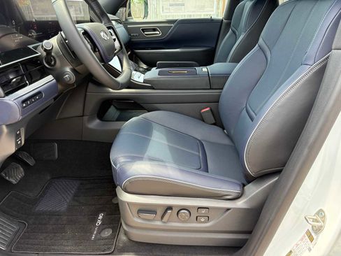 New 2026 INFINITI QX80 4WD image 14